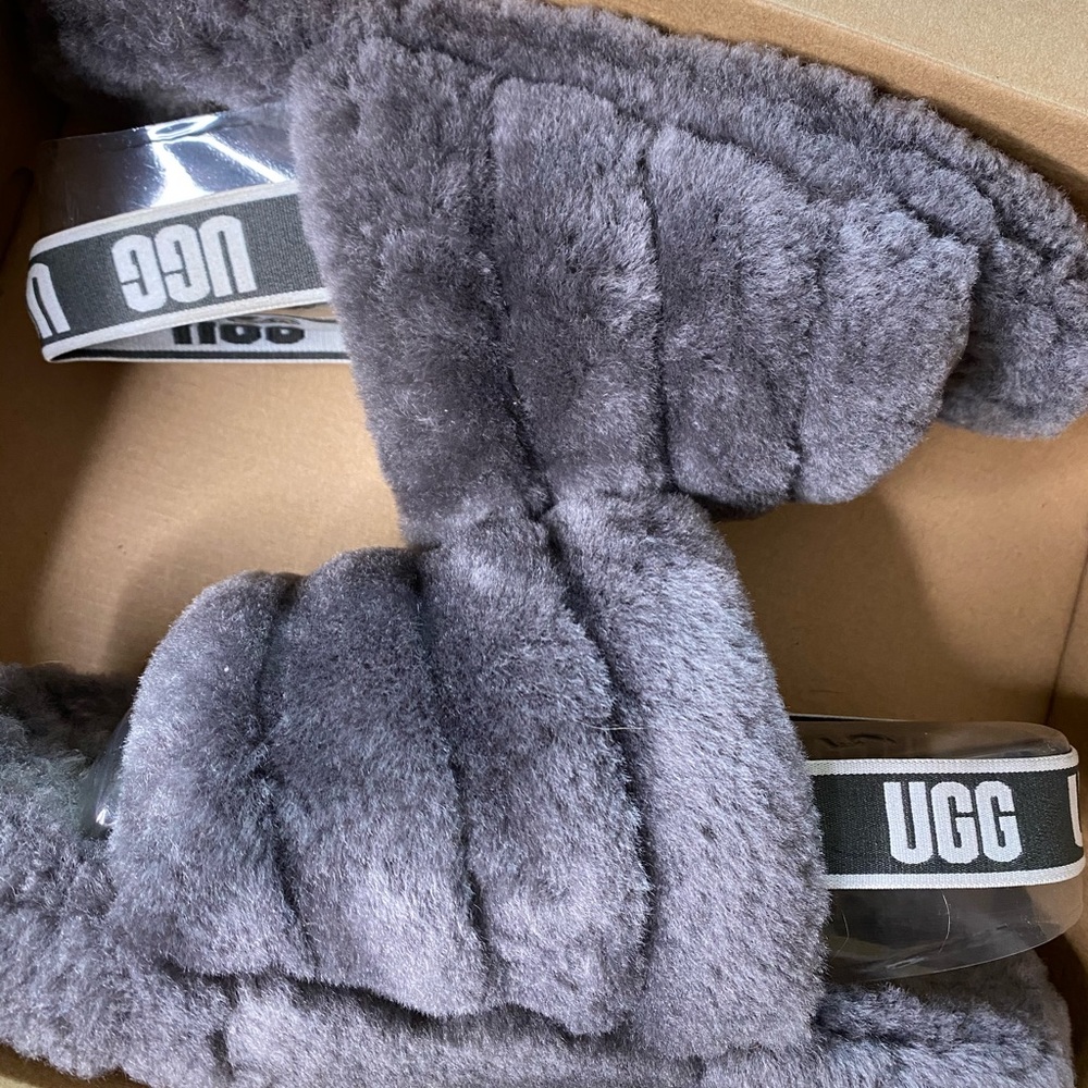 Women’s ugg fluff yeah slides
